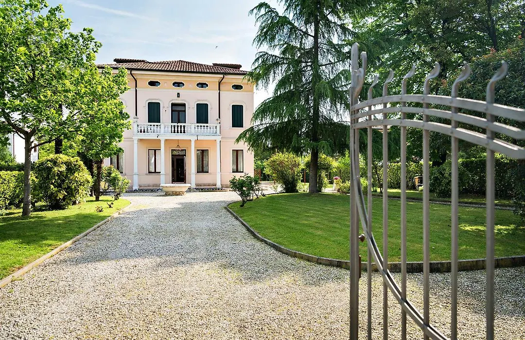 B&B Villa Romano-1